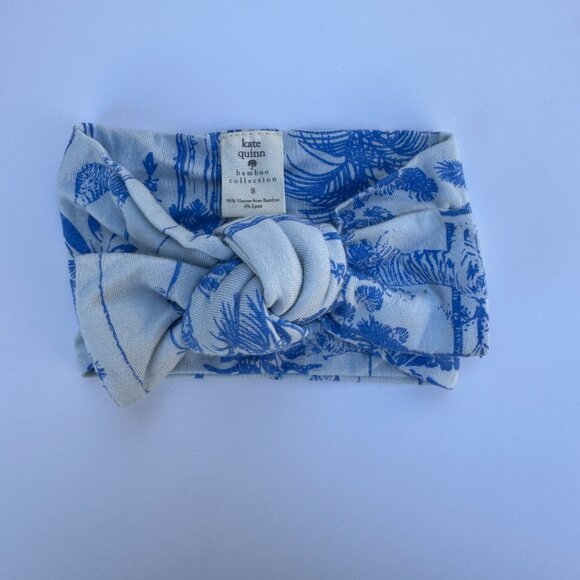 Kate Quinn Head Bow Set | Botanical Toile, 4-Pack | Blue, Sage & Plum | 0–6M (S) - Picture 3 of 6